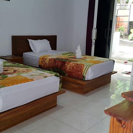 Jo Homestay Selong Belanak Exterior foto