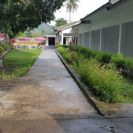 Jo Homestay Selong Belanak Exterior foto